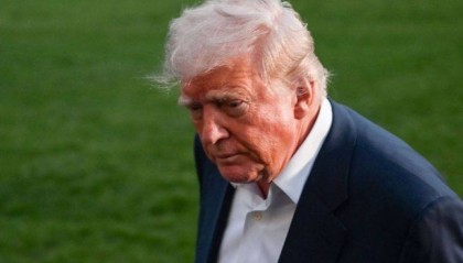 实属罕见！特朗普态度又变了，美财长喊话中国，主动取消对华制裁，中美接下来的路该怎么走？