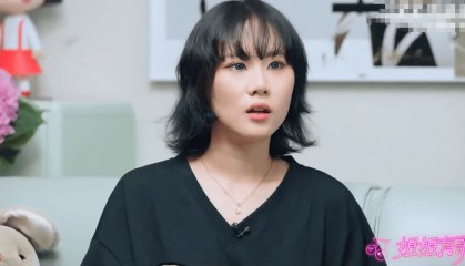 窦佳嫄称20岁前和窦唯没沟通：短信很少发，见面不可能