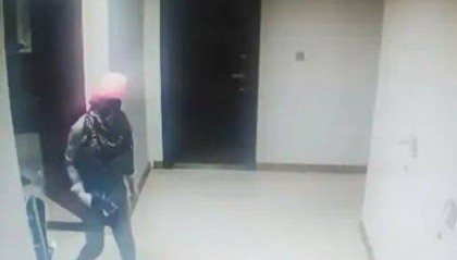 男子睡梦中被同事割喉？警方通报