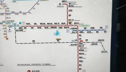 绍兴地铁“列车撞上保洁员致多人死伤”？浙江已提级调查！地铁客服：会在非运营时间派保洁员清理站台屏蔽门