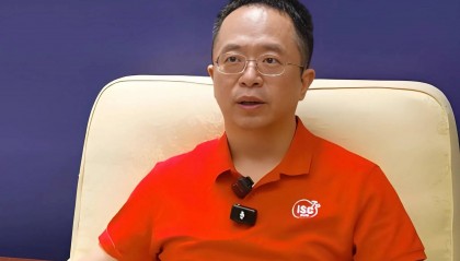 对话周鸿祎：DeepSeek流量确实在下降，他们就没花心思做，梁文锋是有梦想的人
