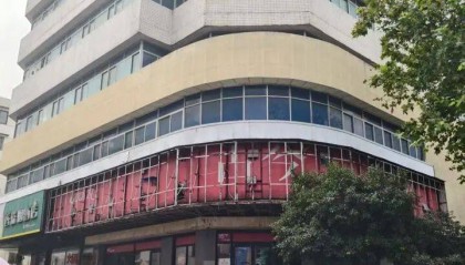 太突然！开了10多年的老店也宣布关闭，曾火到要排队的知名品牌，如今怎么了？