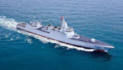 人口不足600万的小国，建造8000吨级大型战舰，新加坡“胜利号”多用途战斗舰亮相