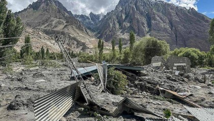 巴基斯坦暴雨成灾 超300人死亡