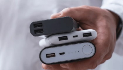 制定强制性国标，为充电宝安全兜底 | 新京报社论