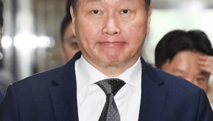 68亿分手费悬了？韩国第二大财阀离婚案落定，“最强小三”能否扶正引关注