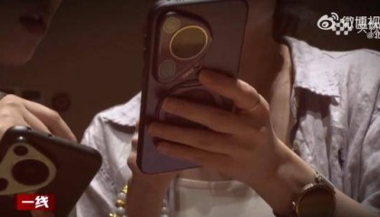 “总找各种借口用我手机”，女子被同事转走17万元工资，账户只剩10元