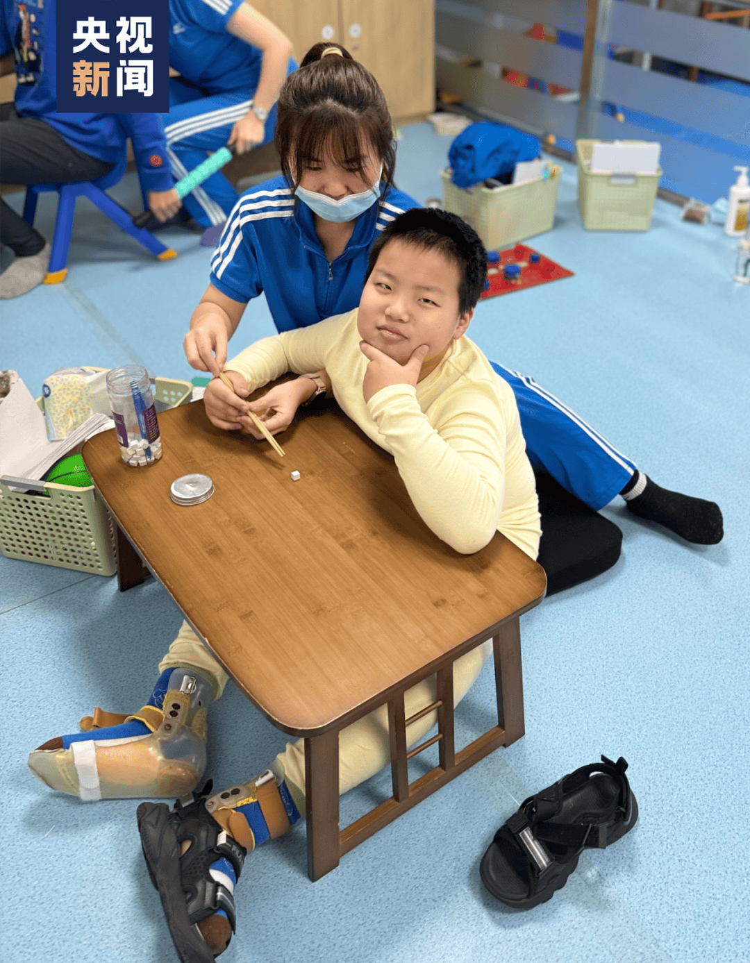 长春男孩“爱马”比赛中摔倒，却获全网点赞……