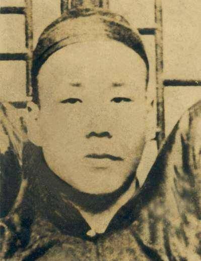 他在殿试时考卷中写了八个字，被光绪破格钦点为状元！