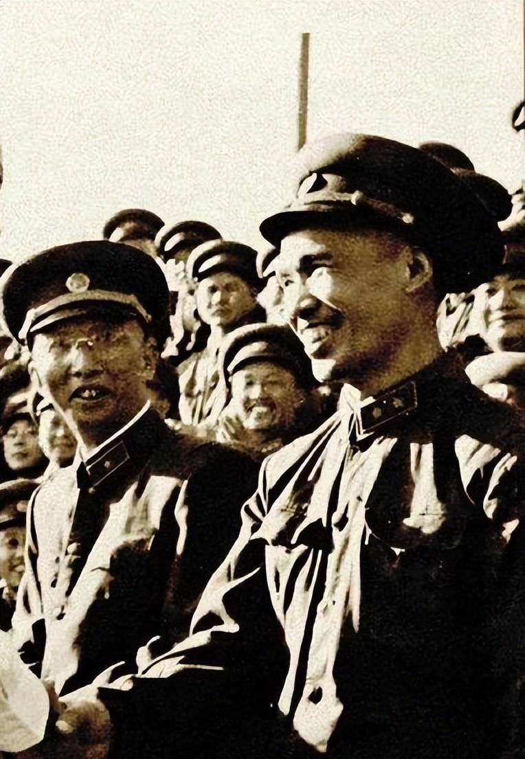 1978年，作为中央委员的孔石泉，没能参加十一届三中全会，咋回事
