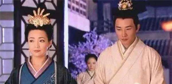 皇后入殓前的一个惊天秘密