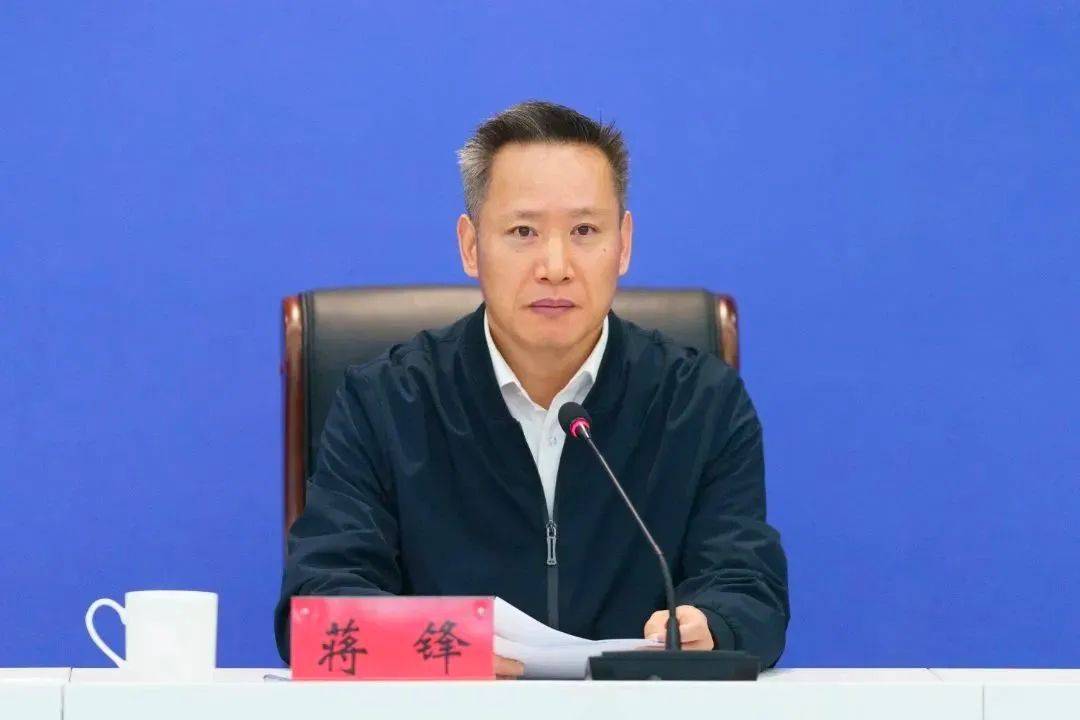 常州人蒋锋履新无锡市代市长；原市长赵建军因工作变动辞职