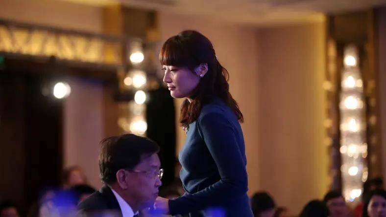 宗馥莉行的基本盘,还都是父亲布的局