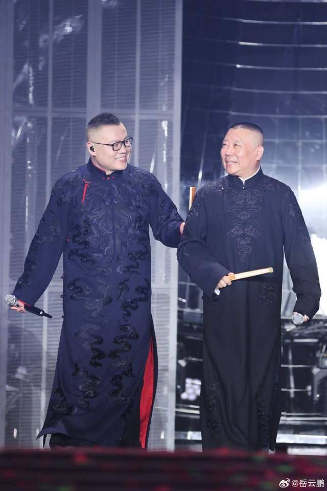 岳云鹏深夜发文回应演唱会争议：深知自己是业余，嗓音也没有那么动听，这一点您各位骂得对
