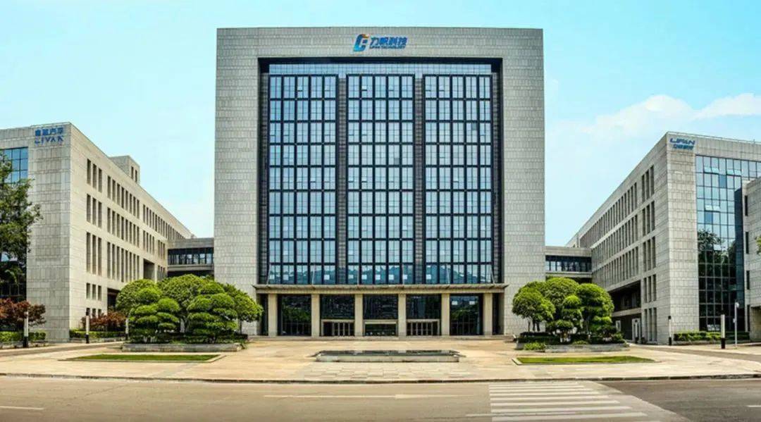 380亿重庆汽车黑马,收编吉利2500人军团