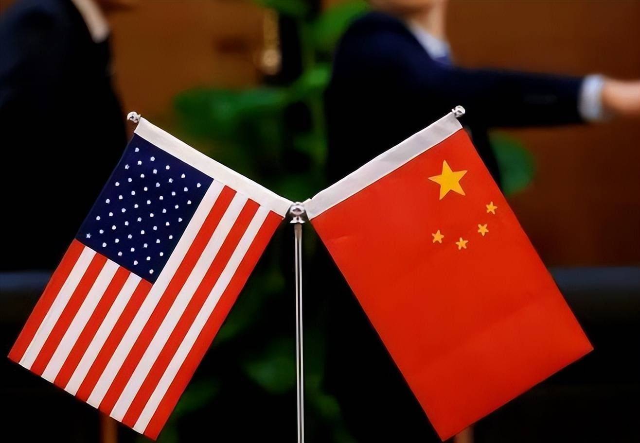这样的美国驻华大使馆，我们要么驱逐大使要么强行关闭