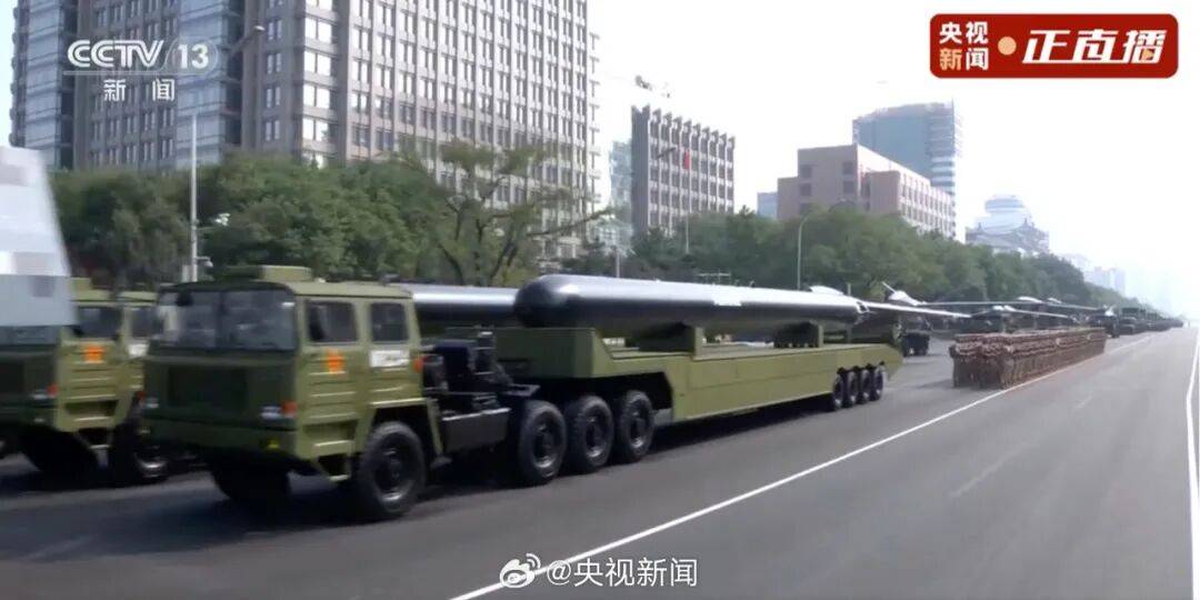 东风-61、巨浪-3、折叠翼预警机、歼-20S，画面披露！