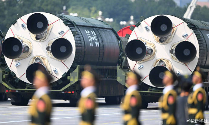 金灿荣：阅兵式上让我大受震撼的五件大杀器