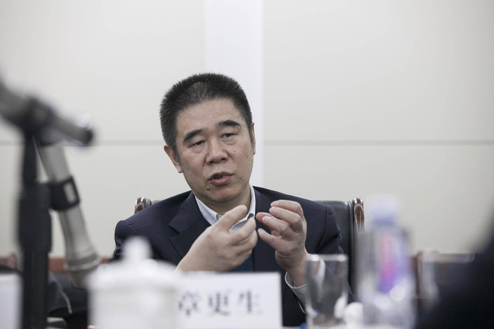违规发放贷款造成特别重大损失,建设银行原副行长章更生被提起公诉