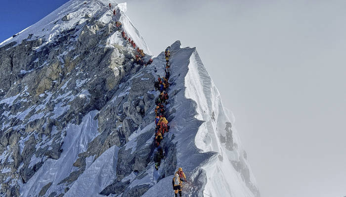 数百游客在珠峰东坡突遭暴雪背后：“世界屋脊”天气模式已发生重大变化