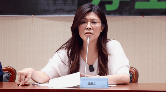 当选国民党主席后，郑丽文连夜喊话民进党：让两岸不再有战火！