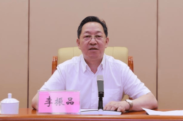 因涉嫌严重违纪违法，李振品辞去市长职务