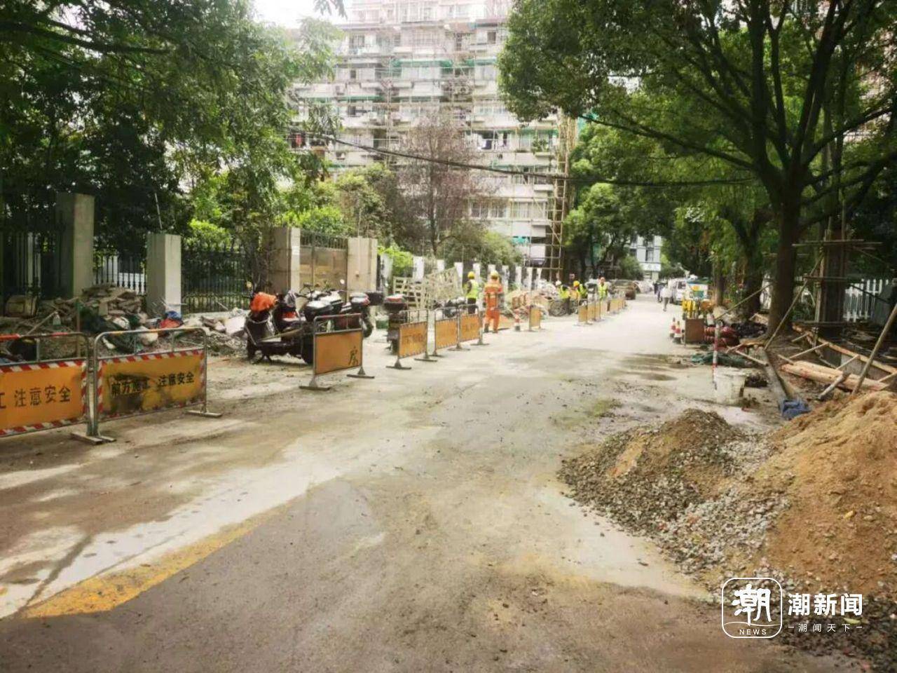市中心一小区业主惊讶发现：走了20多年的“内部道路”竟是市政道路