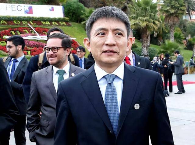 果然是美国害怕的人：李成刚一句话定调中美谈判！美方撤回100%关税