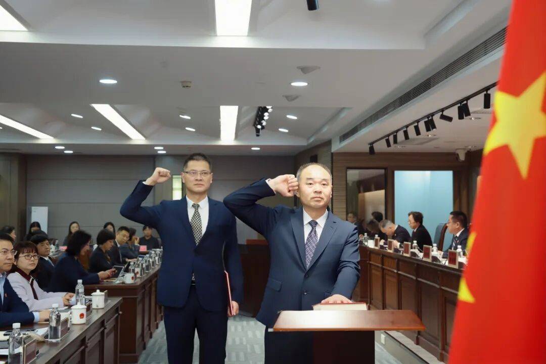 苟如虎，从甘肃履新上海