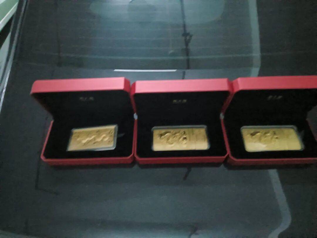 股市套现170万元后，杭州男子豪购300克金条！老板当场报警……