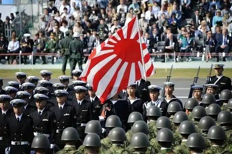 高市早苗不断挑衅，我国却主动邀请访华？其实是解放军对实力自信
