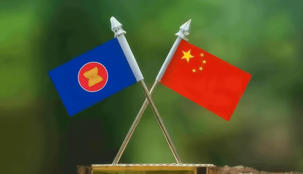 福建舰刚入列，美防长突然宣布：形势如二爆发战前！11国已经收到中方通知