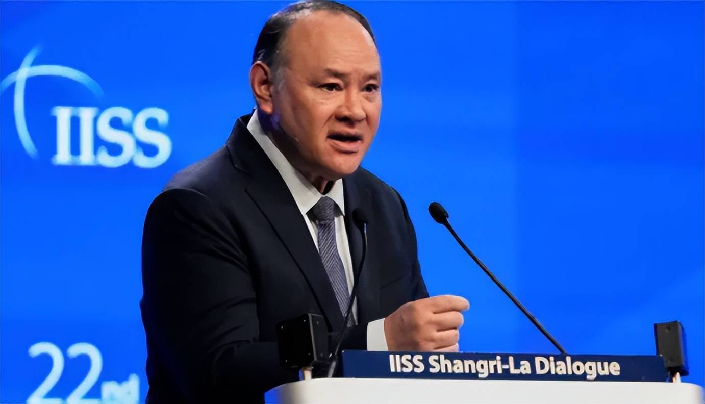 中国援助菲律宾灾民刚落地，菲媒就 “改口”：黄岩岛属中国控制，南海风向突变？