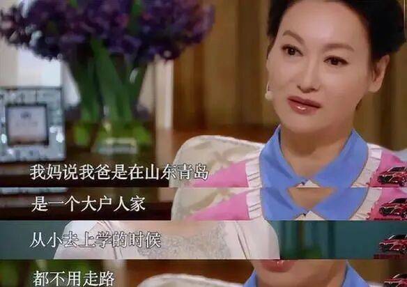 考古|惠英红自曝拿奖后谈百倍涨薪！拍打戏至残疾阑尾手术后7天复工，她的人生是拼出来的