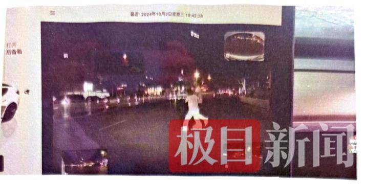 14秒连续加速，两脚踩到底的油门，“景德镇一家三口被撞亡案”背后的罪名之争