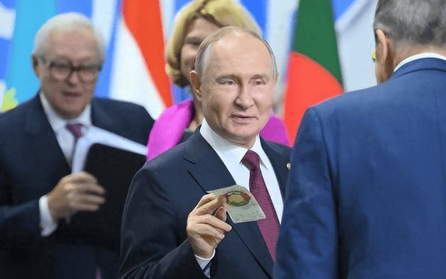 中方越买越少，普京没法再装看不见！2025年中俄贸易大幅度下降