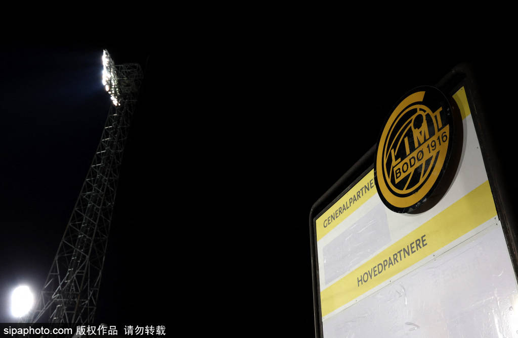 想你了丁丁…瓜帅赛后脱口而出“凯文”，随后苦笑低头，摇头叹息
