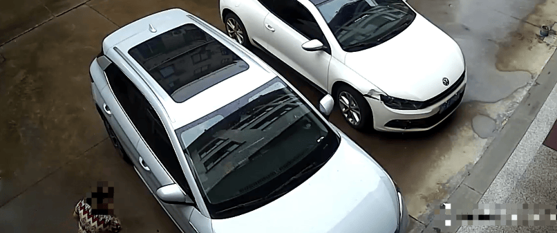 清晨五点车里躺了个陌生男人，浙江女子慌了，对方坚称车是自己的，报警后一查，反转了......