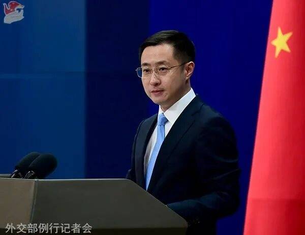 高市早苗称中国是重要邻国，正通过各渠道开展对话，非常期待11月在深圳举行的APEC峰会